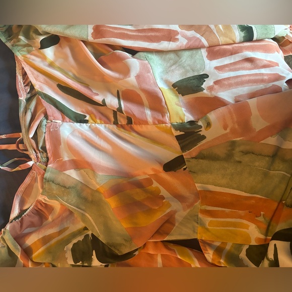 Cut out dress - Picture 4 of 5